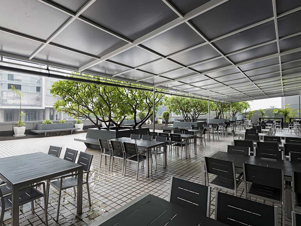 Cafeteria Outdoor Seating